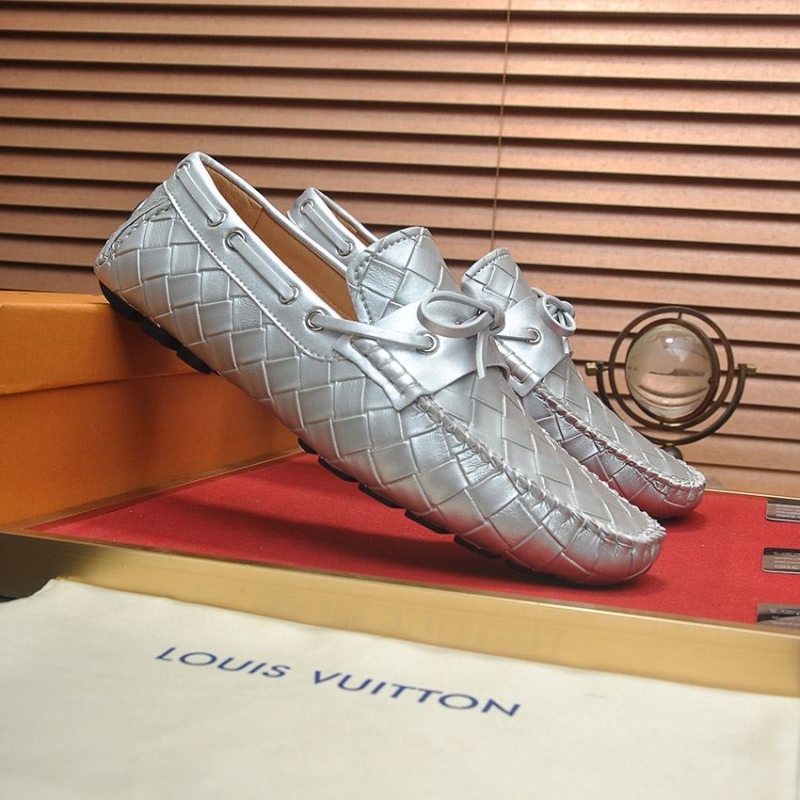G*u*i leather shoes